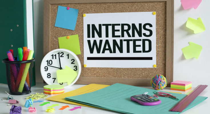 Top 5 Reasons To Do an Internship Before Working Full-Time